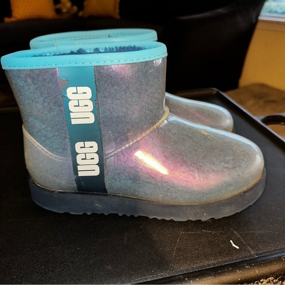 UGG Kids Boots in Shimmering Blue - Picture 1 of 3